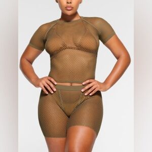 NWT SKIMS Warp Knit Raglan T-shirt Army Size 2X-4X